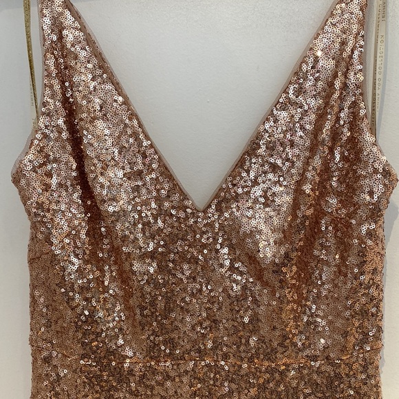 Jenny Yoo Vneck Rosegold Sequin, Size 8 - Picture 3 of 3